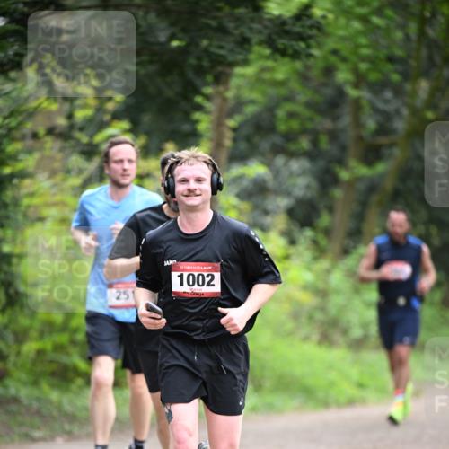 13.04.2025 - Hammer Lauf Dr. Thomas Lammeyer http://msf.ph/oto/7662466 13.04.2025 11:29:32 Laufen 251, 15, 1002, 2 meine-sportfotos.de