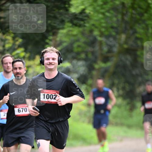 13.04.2025 - Hammer Lauf Dr. Thomas Lammeyer http://msf.ph/oto/7662475 13.04.2025 11:29:33 Laufen 670, 15, 1002 meine-sportfotos.de