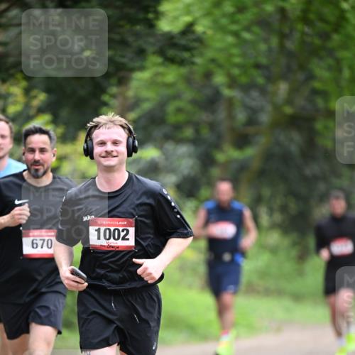 13.04.2025 - Hammer Lauf Dr. Thomas Lammeyer http://msf.ph/oto/7662477 13.04.2025 11:29:33 Laufen 670, 15, 1002 meine-sportfotos.de
