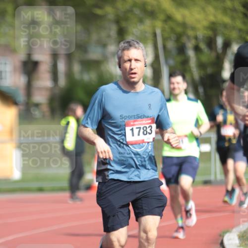 13.04.2025 - Hammer Lauf A. Gomolzig http://msf.ph/oto/7662482 13.04.2025 11:02:27 Ziel 9, 14, 112, 306, 543, 588, 601, 609, 628, 670, 945, 1173, 1184, 1371, 1783, 1940 meine-sportfotos.de