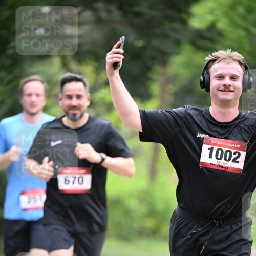 13.04.2025 - Hammer Lauf Dr. Thomas Lammeyer http://msf.ph/oto/7662485 13.04.2025 11:29:34 Laufen 361, 670, 15, 1002 meine-sportfotos.de