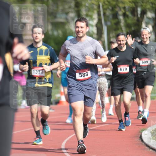 13.04.2025 - Hammer Lauf A. Gomolzig http://msf.ph/oto/7662491 13.04.2025 11:02:31 Ziel 9, 18, 170, 188, 543, 579, 588, 601, 609, 628, 670, 730, 945, 1139, 1184, 1371, 1940 meine-sportfotos.de