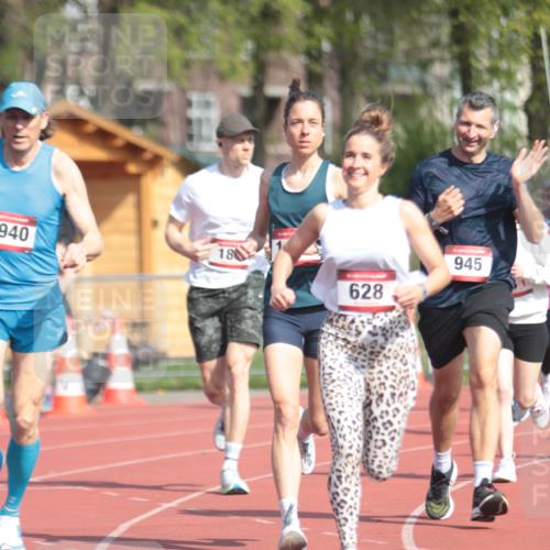 13.04.2025 - Hammer Lauf A. Gomolzig http://msf.ph/oto/7662497 13.04.2025 11:02:34 Ziel 9, 18, 170, 188, 221, 532, 579, 609, 628, 670, 730, 945, 1049, 1139, 1184, 1371, 1898, 1940, 1989 meine-sportfotos.de