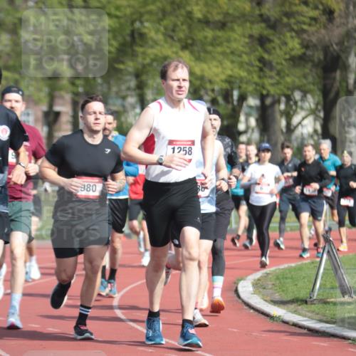13.04.2025 - Hammer Lauf A. Gomolzig http://msf.ph/oto/7662513 13.04.2025 11:02:44 Ziel 1, 6, 11, 15, 161, 178, 218, 232, 273, 322, 468, 514, 532, 654, 693, 704, 874, 950, 980, 986, 1258, 1784, 1896, 1899, 1900, 1930, 1951, 1953, 1954 meine-sportfotos.de