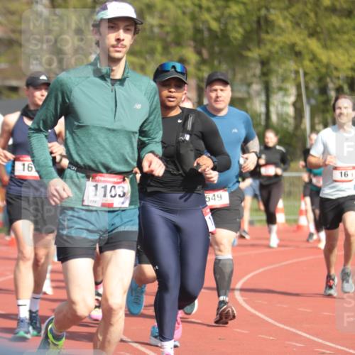 13.04.2025 - Hammer Lauf A. Gomolzig http://msf.ph/oto/7662591 13.04.2025 11:03:30 Ziel 16, 20, 21, 160, 167, 191, 244, 426, 454, 548, 566, 737, 762, 916, 1103, 1208, 1768, 1891, 1939, 1945, 1950 meine-sportfotos.de