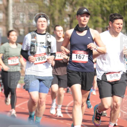 13.04.2025 - Hammer Lauf A. Gomolzig http://msf.ph/oto/7662592 13.04.2025 11:03:31 Ziel 16, 20, 21, 160, 167, 173, 191, 244, 426, 454, 548, 566, 737, 762, 916, 1208, 1891, 1939, 1945, 1950 meine-sportfotos.de