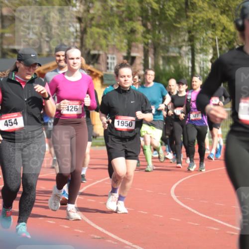 13.04.2025 - Hammer Lauf A. Gomolzig http://msf.ph/oto/7662598 13.04.2025 11:03:35 Ziel 20, 21, 172, 173, 177, 271, 327, 426, 442, 452, 454, 476, 479, 566, 633, 737, 858, 916, 1151, 1702, 1802, 1891, 1937, 1950 meine-sportfotos.de