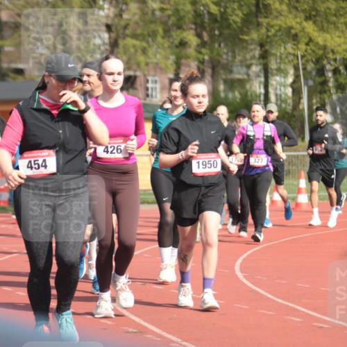13.04.2025 - Hammer Lauf A. Gomolzig http://msf.ph/oto/7662599 13.04.2025 11:03:35 Ziel 20, 21, 172, 173, 177, 271, 327, 426, 442, 452, 454, 476, 479, 566, 633, 737, 858, 916, 1151, 1702, 1802, 1891, 1937, 1950 meine-sportfotos.de