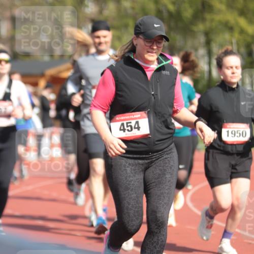 13.04.2025 - Hammer Lauf A. Gomolzig http://msf.ph/oto/7662601 13.04.2025 11:03:36 Ziel 20, 21, 172, 173, 177, 271, 327, 426, 442, 452, 454, 476, 479, 566, 633, 737, 858, 1151, 1702, 1802, 1891, 1937, 1950, 1958 meine-sportfotos.de
