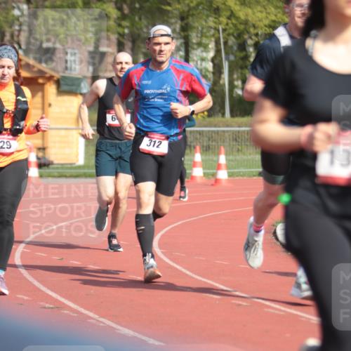 13.04.2025 - Hammer Lauf A. Gomolzig http://msf.ph/oto/7662619 13.04.2025 11:03:53 Ziel 12, 133, 229, 312, 485, 559, 604, 643, 1028, 1257, 1310 meine-sportfotos.de