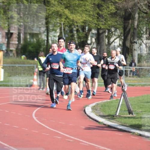 13.04.2025 - Hammer Lauf A. Gomolzig http://msf.ph/oto/7662628 13.04.2025 11:03:58 Ziel 12, 133, 485, 492, 493, 559, 604, 1257, 1303, 1727, 1835, 1923, 1965 meine-sportfotos.de
