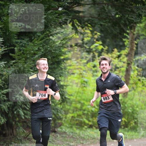 13.04.2025 - Hammer Lauf Dr. Thomas Lammeyer http://msf.ph/oto/7662651 13.04.2025 11:30:02 Laufen 704, 693 meine-sportfotos.de
