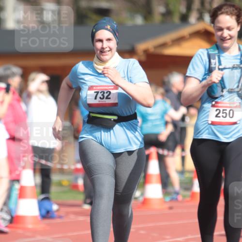 13.04.2025 - Hammer Lauf A. Gomolzig http://msf.ph/oto/7662675 13.04.2025 11:04:26 Ziel 9, 18, 170, 188, 250, 579, 588, 601, 609, 628, 670, 732, 945, 1184, 1371, 1783, 1940 meine-sportfotos.de