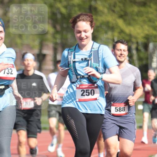 13.04.2025 - Hammer Lauf A. Gomolzig http://msf.ph/oto/7662681 13.04.2025 11:04:28 Ziel 9, 18, 161, 170, 188, 250, 532, 579, 588, 609, 628, 670, 730, 732, 945, 1139, 1953 meine-sportfotos.de