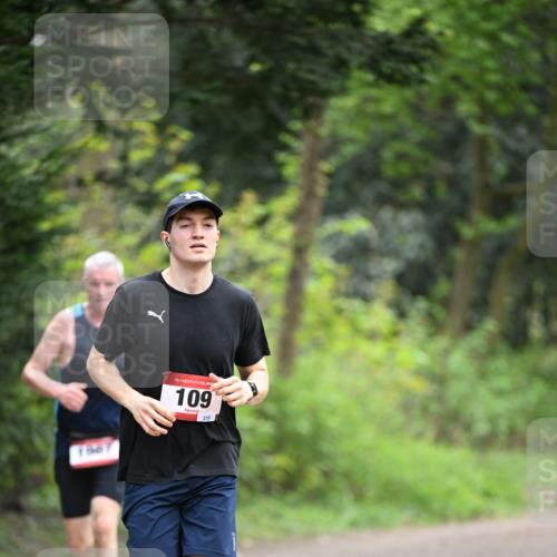 13.04.2025 - Hammer Lauf Dr. Thomas Lammeyer http://msf.ph/oto/7662723 13.04.2025 11:30:08 Laufen 00, 15, 109, 210 meine-sportfotos.de