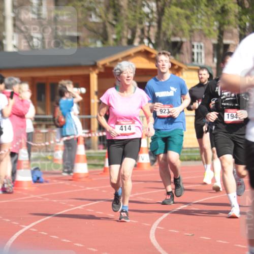 13.04.2025 - Hammer Lauf A. Gomolzig http://msf.ph/oto/7662745 13.04.2025 11:05:04 Ziel 103, 109, 414, 432, 617, 897, 923, 1086, 1341, 1375, 1776, 1921, 1946, 1947 meine-sportfotos.de