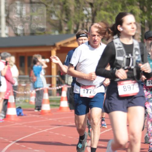 13.04.2025 - Hammer Lauf A. Gomolzig http://msf.ph/oto/7662764 13.04.2025 11:05:13 Ziel 3, 10, 615, 617, 669, 738, 897, 1051, 1086, 1776, 1897, 1931 meine-sportfotos.de