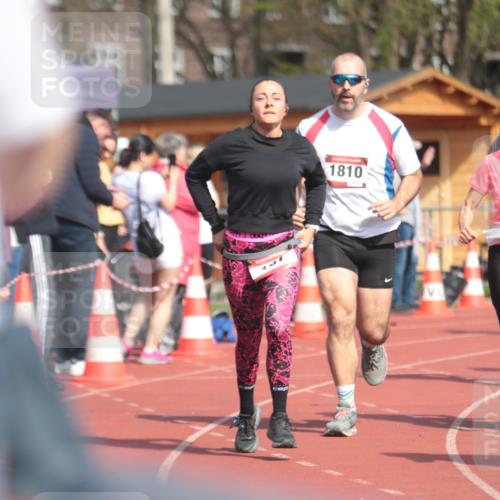 13.04.2025 - Hammer Lauf A. Gomolzig http://msf.ph/oto/7662775 13.04.2025 11:05:22 Ziel 2, 8, 174, 187, 193, 231, 320, 459, 482, 524, 599, 685, 1125, 1772, 1808, 1810 meine-sportfotos.de