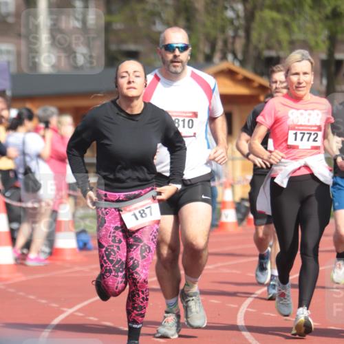 13.04.2025 - Hammer Lauf A. Gomolzig http://msf.ph/oto/7662777 13.04.2025 11:05:23 Ziel 2, 7, 8, 174, 187, 193, 231, 287, 302, 320, 459, 482, 524, 599, 685, 1125, 1331, 1772, 1808, 1810 meine-sportfotos.de