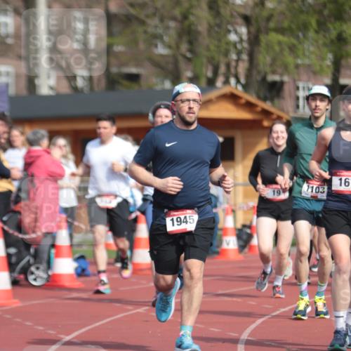 13.04.2025 - Hammer Lauf A. Gomolzig http://msf.ph/oto/7662807 13.04.2025 11:05:46 Ziel 19, 167, 191, 244, 442, 548, 662, 762, 817, 818, 1103, 1208, 1376, 1939, 1945 meine-sportfotos.de