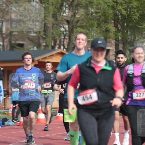 13.04.2025 - Hammer Lauf A. Gomolzig http://msf.ph/oto/7662833 13.04.2025 11:06:08 Ziel 119, 177, 271, 327, 426, 454, 476, 479, 737, 858, 1702, 1802, 1891 meine-sportfotos.de