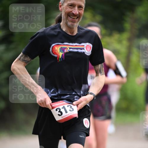 13.04.2025 - Hammer Lauf Dr. Thomas Lammeyer http://msf.ph/oto/7662849 13.04.2025 11:30:24 Laufen 15, 313, 1910 meine-sportfotos.de