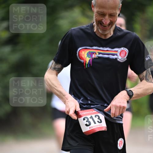 13.04.2025 - Hammer Lauf Dr. Thomas Lammeyer http://msf.ph/oto/7662853 13.04.2025 11:30:24 Laufen 15, 313, 1910 meine-sportfotos.de