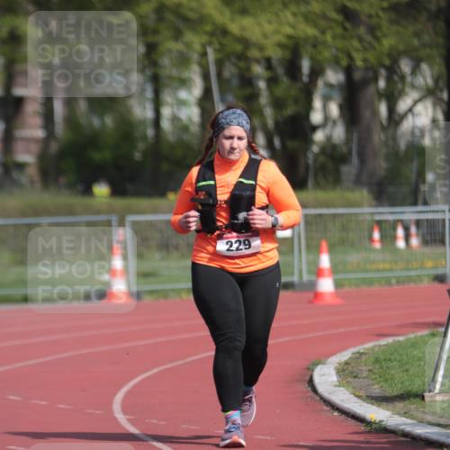 13.04.2025 - Hammer Lauf A. Gomolzig http://msf.ph/oto/7662865 13.04.2025 11:06:47 Ziel 229, 604, 1898 meine-sportfotos.de