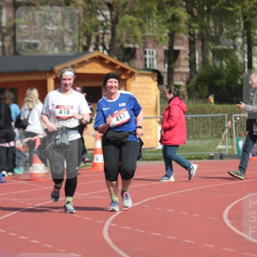 13.04.2025 - Hammer Lauf A. Gomolzig http://msf.ph/oto/7662903 13.04.2025 11:08:13 Ziel 417, 418 meine-sportfotos.de