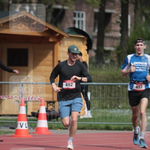 13.04.2025 - Hammer Lauf A. Gomolzig http://msf.ph/oto/7662949 13.04.2025 11:25:00 Ziel 492, 493 meine-sportfotos.de