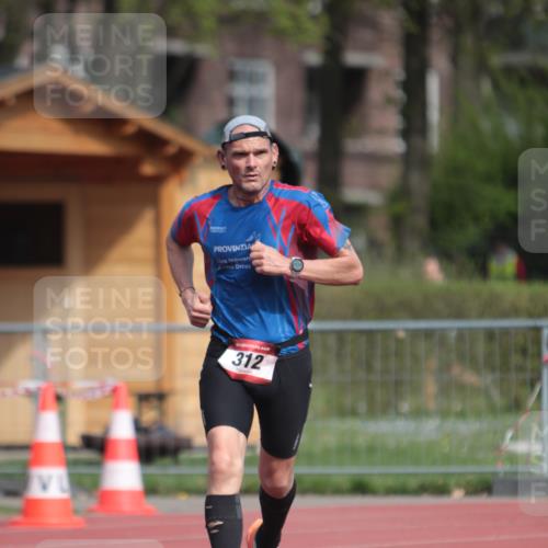 13.04.2025 - Hammer Lauf A. Gomolzig http://msf.ph/oto/7662960 13.04.2025 11:25:09 Ziel 312 meine-sportfotos.de