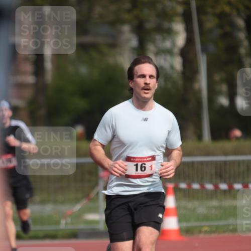 13.04.2025 - Hammer Lauf A. Gomolzig http://msf.ph/oto/7662976 13.04.2025 11:25:26 Ziel 16, 170 meine-sportfotos.de