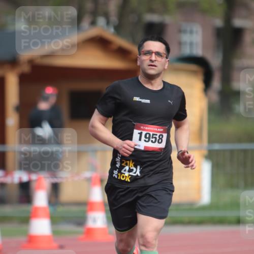 13.04.2025 - Hammer Lauf A. Gomolzig http://msf.ph/oto/7662988 13.04.2025 11:25:51 Ziel 1958 meine-sportfotos.de