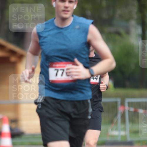 13.04.2025 - Hammer Lauf A. Gomolzig http://msf.ph/oto/7663018 13.04.2025 11:26:23 Ziel 770, 1044, 1727 meine-sportfotos.de