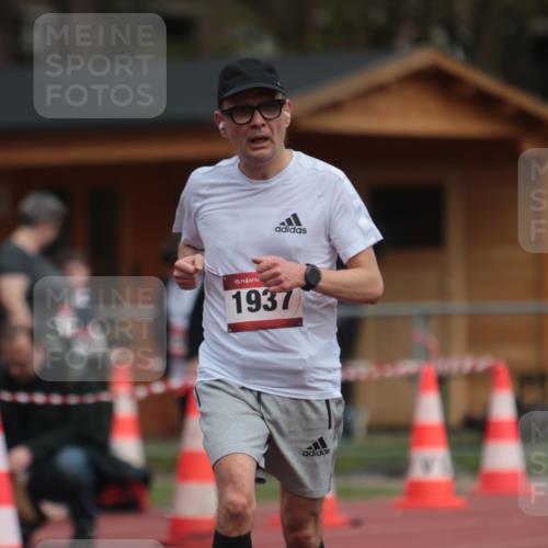 13.04.2025 - Hammer Lauf A. Gomolzig http://msf.ph/oto/7663035 13.04.2025 11:26:52 Ziel 1937 meine-sportfotos.de