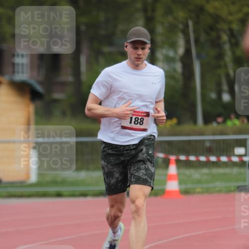 13.04.2025 - Hammer Lauf A. Gomolzig http://msf.ph/oto/7663100 13.04.2025 11:28:08 Ziel 188, 221, 1953, 1989 meine-sportfotos.de