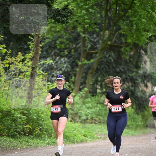 13.04.2025 - Hammer Lauf Dr. Thomas Lammeyer http://msf.ph/oto/7663135 13.04.2025 11:31:14 Laufen 572, 571 meine-sportfotos.de