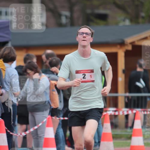 13.04.2025 - Hammer Lauf A. Gomolzig http://msf.ph/oto/7663136 13.04.2025 11:28:48 Ziel 2, 1257, 1804 meine-sportfotos.de