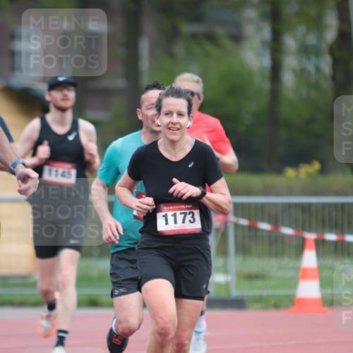 13.04.2025 - Hammer Lauf A. Gomolzig http://msf.ph/oto/7663154 13.04.2025 11:29:03 Ziel 227, 273, 730, 1173, 1174, 1899 meine-sportfotos.de