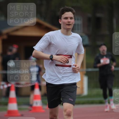 13.04.2025 - Hammer Lauf A. Gomolzig http://msf.ph/oto/7663197 13.04.2025 11:29:56 Ziel 468, 950, 1139 meine-sportfotos.de