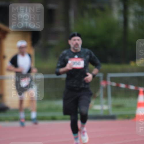 13.04.2025 - Hammer Lauf A. Gomolzig http://msf.ph/oto/7663203 13.04.2025 11:29:58 Ziel 468, 950, 1049 meine-sportfotos.de