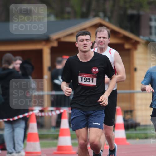 13.04.2025 - Hammer Lauf A. Gomolzig http://msf.ph/oto/7663222 13.04.2025 11:30:08 Ziel 980, 1049, 1258, 1783, 1951 meine-sportfotos.de
