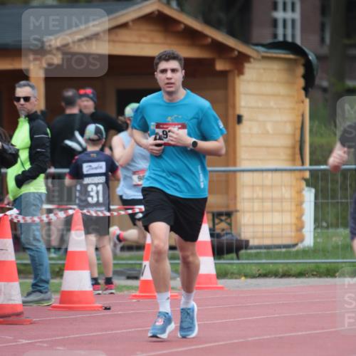 13.04.2025 - Hammer Lauf A. Gomolzig http://msf.ph/oto/7663236 13.04.2025 11:30:23 Ziel 874, 929, 986, 1819, 1900 meine-sportfotos.de