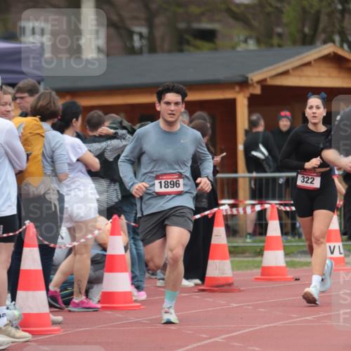 13.04.2025 - Hammer Lauf A. Gomolzig http://msf.ph/oto/7663256 13.04.2025 11:30:57 Ziel 251, 322, 670, 1002, 1267, 1375, 1896 meine-sportfotos.de