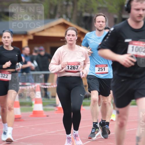 13.04.2025 - Hammer Lauf A. Gomolzig http://msf.ph/oto/7663260 13.04.2025 11:30:59 Ziel 251, 322, 384, 670, 1002, 1267, 1375, 1896 meine-sportfotos.de