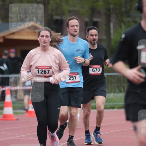 13.04.2025 - Hammer Lauf A. Gomolzig http://msf.ph/oto/7663261 13.04.2025 11:31:00 Ziel 251, 322, 384, 670, 1002, 1267, 1375, 1896 meine-sportfotos.de
