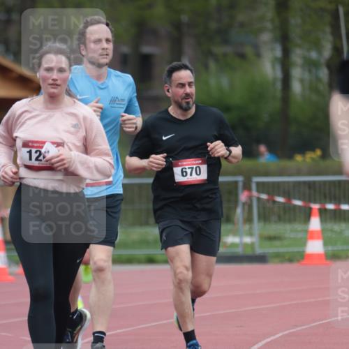 13.04.2025 - Hammer Lauf A. Gomolzig http://msf.ph/oto/7663263 13.04.2025 11:31:00 Ziel 251, 322, 384, 670, 1002, 1267, 1375, 1896 meine-sportfotos.de
