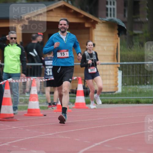 13.04.2025 - Hammer Lauf A. Gomolzig http://msf.ph/oto/7663298 13.04.2025 11:31:19 Ziel 15, 178, 187, 897 meine-sportfotos.de