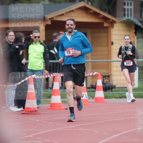 13.04.2025 - Hammer Lauf A. Gomolzig http://msf.ph/oto/7663300 13.04.2025 11:31:19 Ziel 15, 178, 187, 897 meine-sportfotos.de