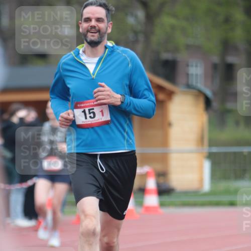 13.04.2025 - Hammer Lauf A. Gomolzig http://msf.ph/oto/7663307 13.04.2025 11:31:24 Ziel 15, 178, 897 meine-sportfotos.de